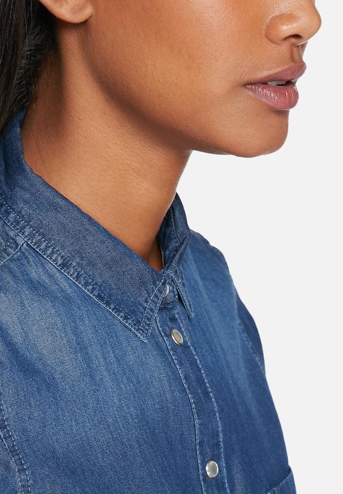 ONLY - Always cropped shirt