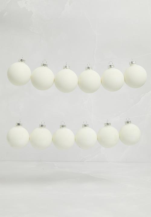 H&S - Merry xmas tree baubles - white