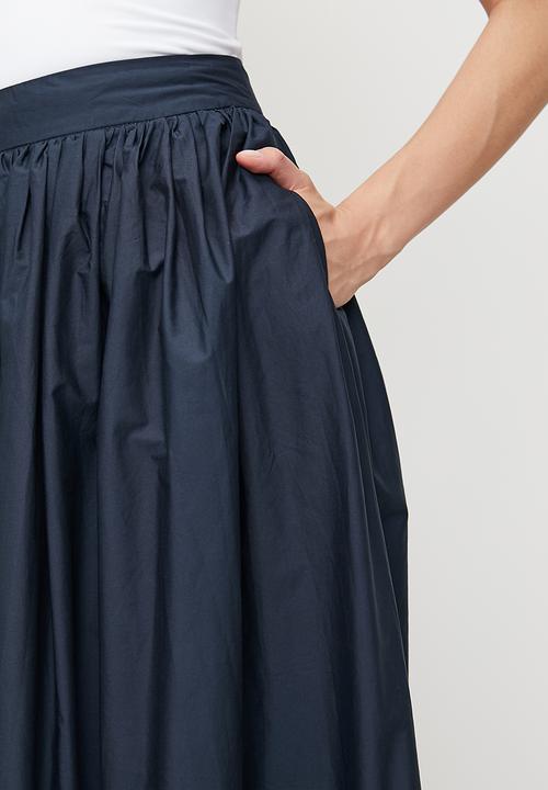 edit - Embroidered mid skirt - ink