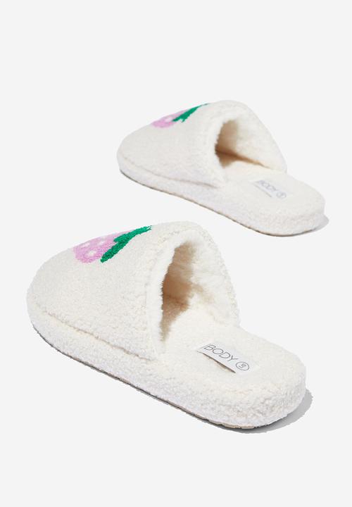 Cotton On - Cosy Novelty Scuff Slipper - Strawberry Cream