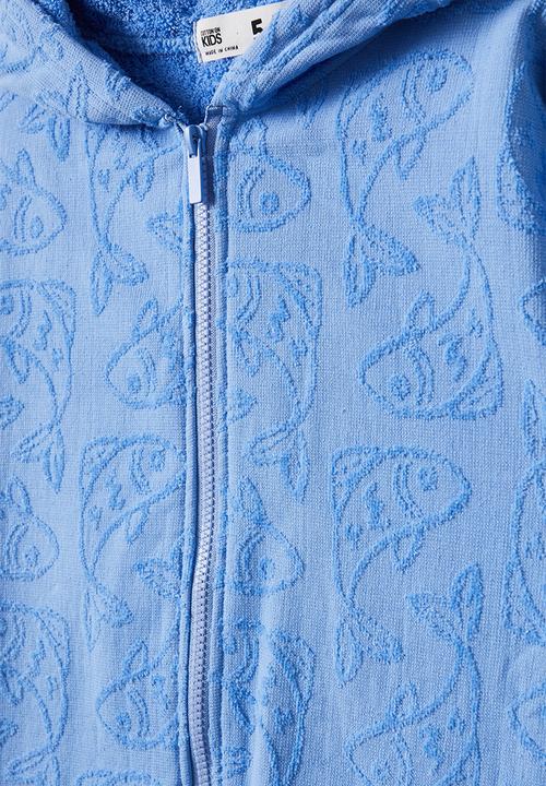 Cotton On - Kids zip thru hooded towel - dusk blue/jacquard koi fish