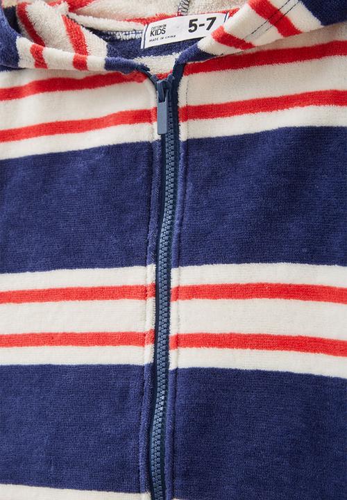 Cotton On - Kids zip thru hooded towel - in the navy stripe/varsity red