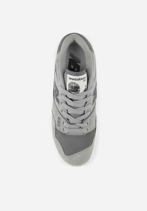 New Balance  - BB550