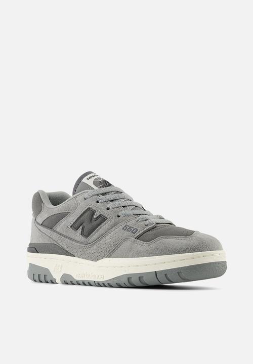 New Balance  - BB550