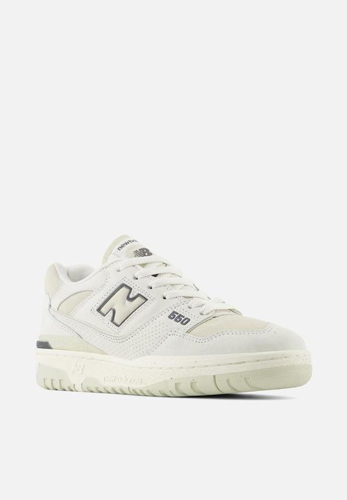 New Balance  - BB550