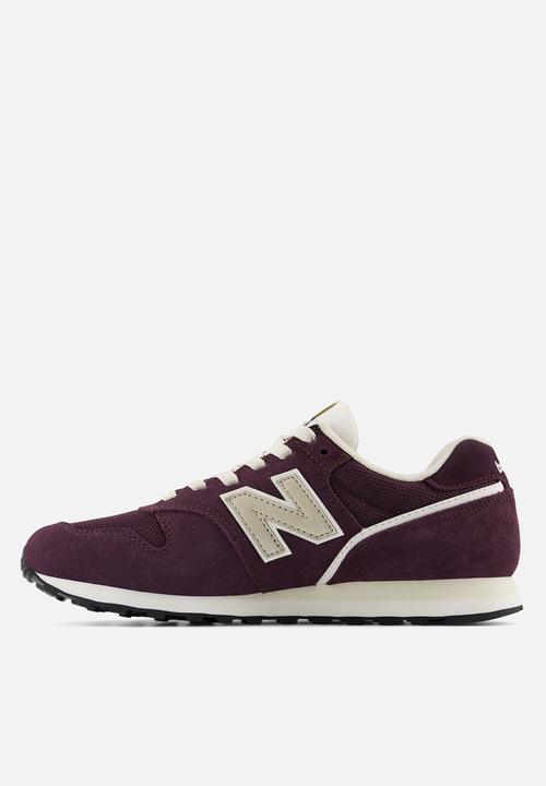 New Balance  - 373 v2