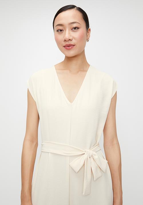 edit - V-neck with Tie Detail Jumpsuit - Neutral