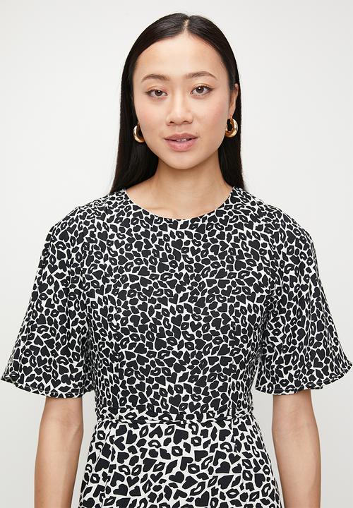 French Connection - Kiss Crew Angel Slv Dress Long - Black & Ivory