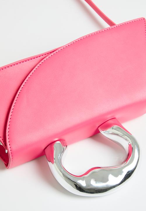 Superbalist - Metal handle crossbody bag - pink