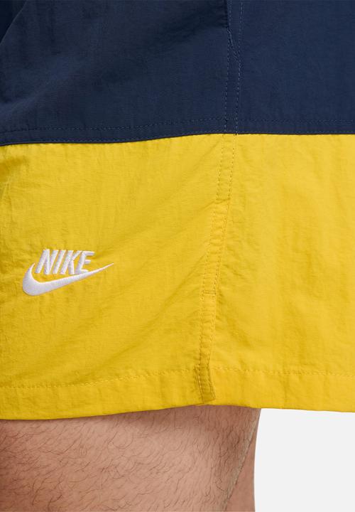 Nike - Nike Club Woven Color-Blocked Shorts - Mn navy/White