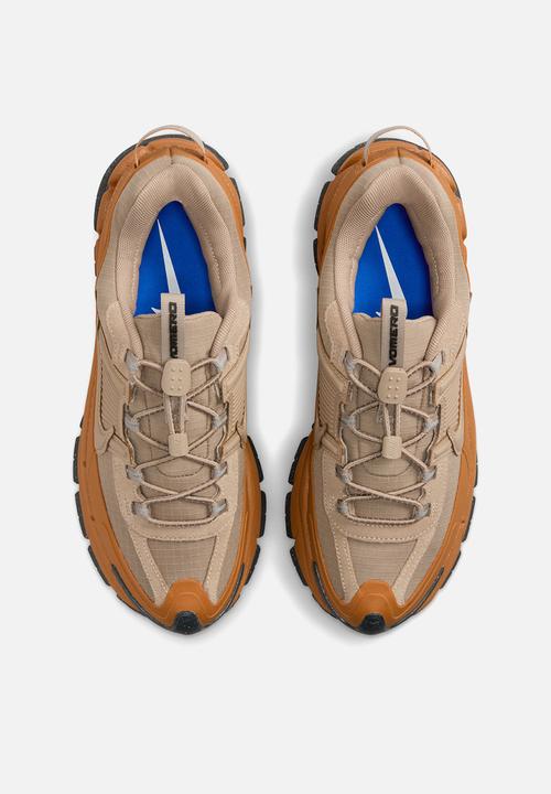 Nike - Zoom Vomero roam