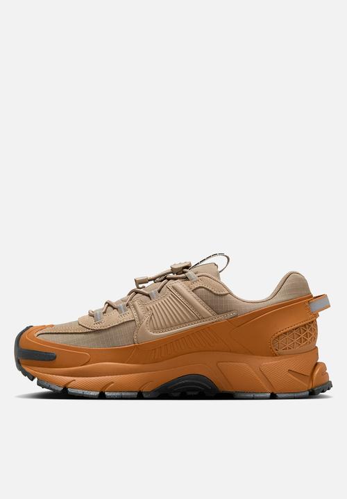 Nike - Zoom Vomero roam