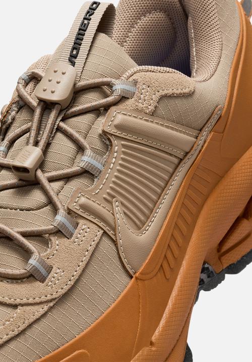 Nike - Zoom Vomero roam