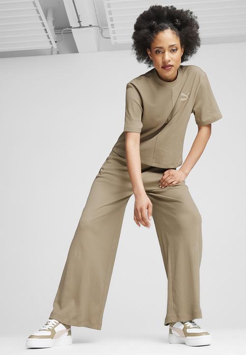 PUMA - Classics Ribbed Relaxed Tee - Oak Branch