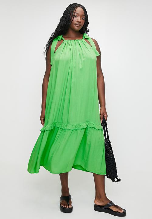 Me&B - Plus Tie Strap Swing Sun Dress - Applegreen