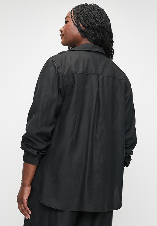 Me&B - Plus linen one pocket shirt - black