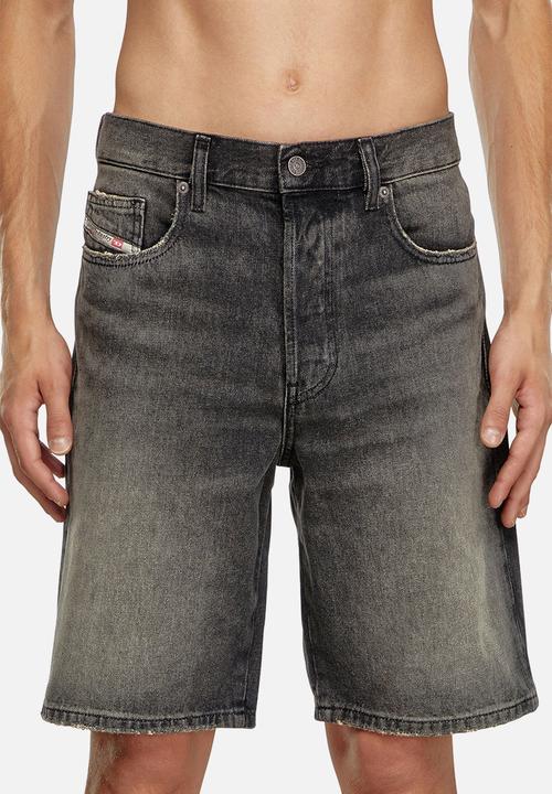 Diesel  - Regular short - black