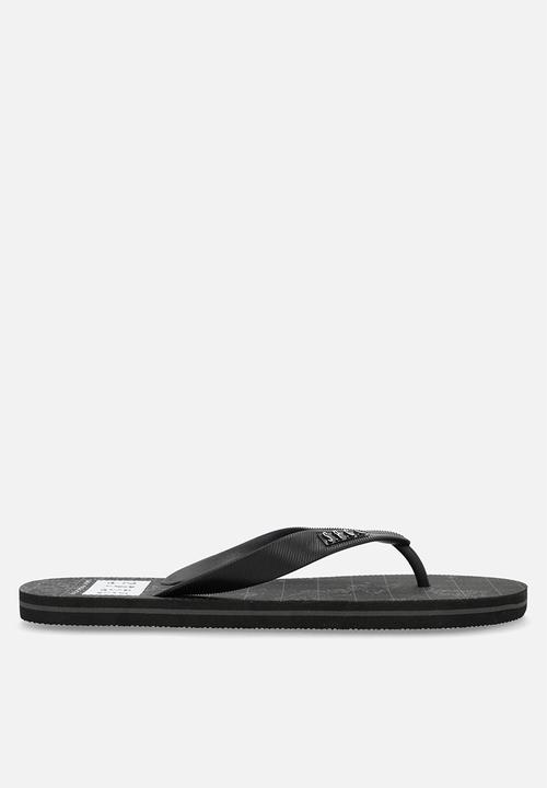 S.P.C.C - Nitara Flip Flops - Black