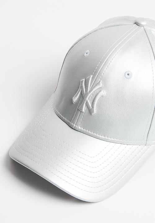 New Era - Female midi pu 9forty® - silver
