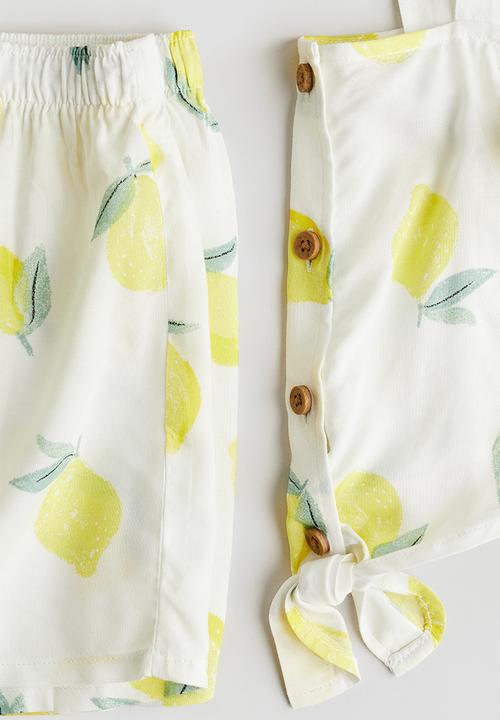 H&M - 2 piece set - white lemons