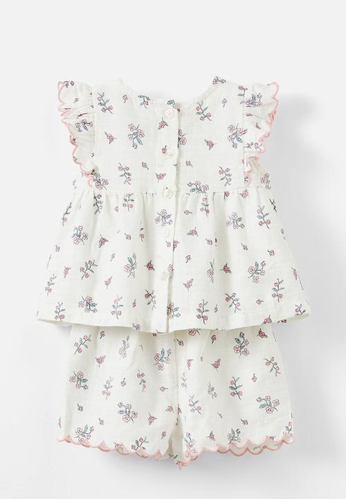 Cotton On - Bessy flutter sleeve top and short set - vanilla/ditsy folk floral