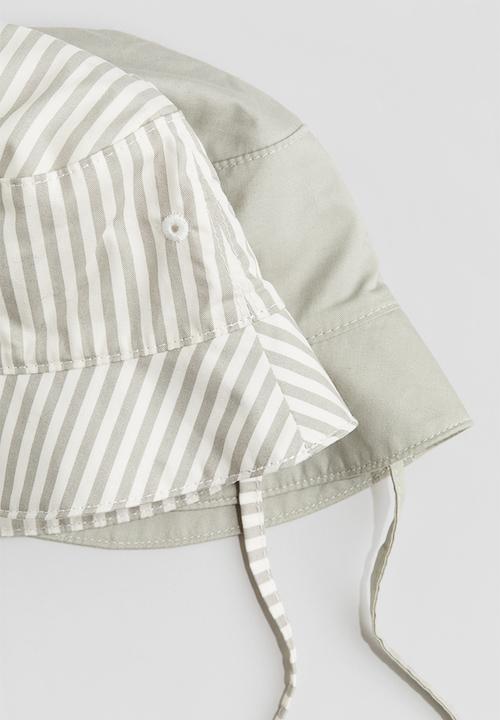H&M - 2-Pack cotton sun hats - green