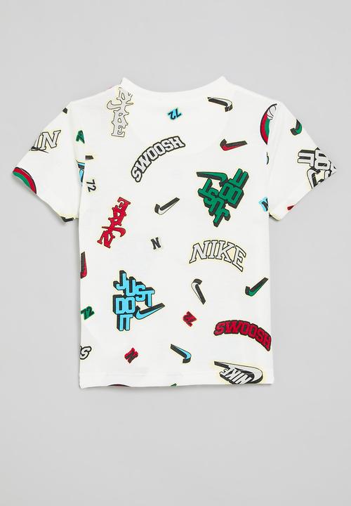 Nike - Nkb varzity aop tee - white