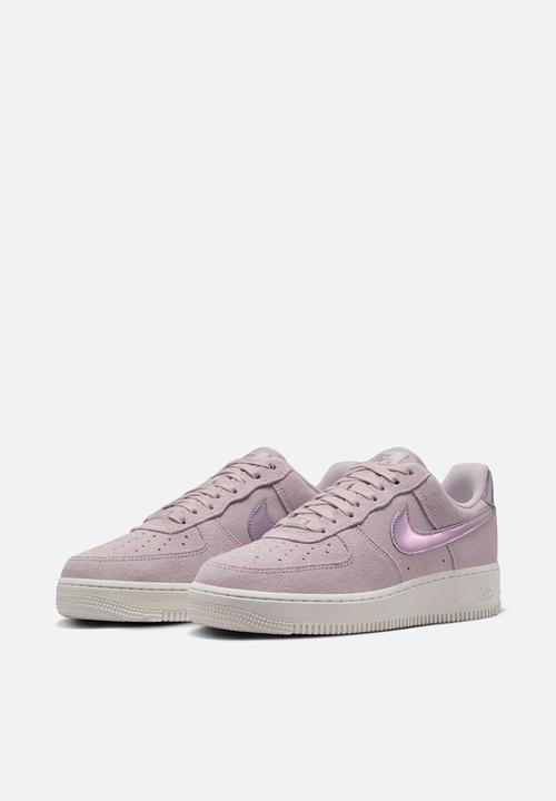 Nike - WMNS AIR FORCE 1 '07 SE