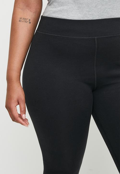 Nike - Nike Plus High Waisted Swoosh Leggings - Black