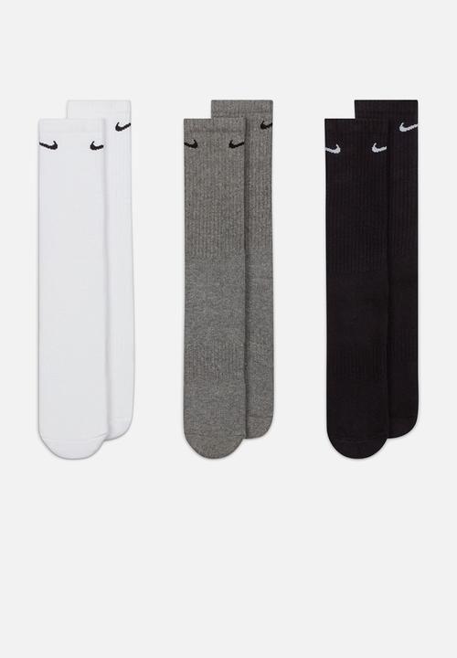 Nike - Nike everyday cushioned 3 pack socks - multi color