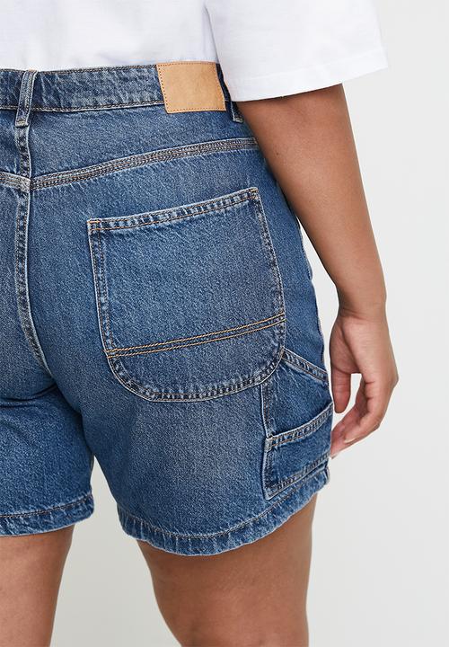 Cotton On - Plus Relaxed Denim Short-Lunar Blue/Carpenter