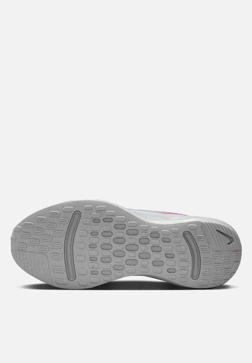 Nike - Nike Journey Run PRM