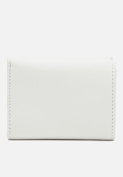 Diesel  - 1Dr tri fold wallet - white