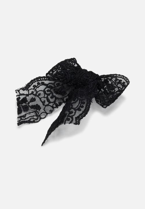 Crocs - Black lace bow loose - black