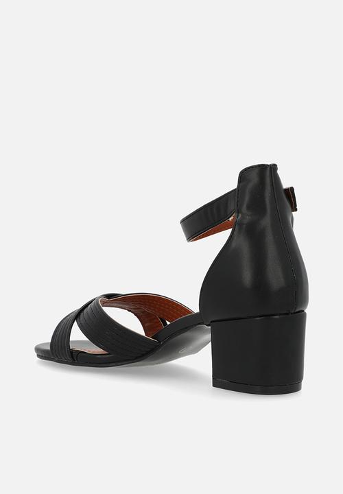 Oxford Street - Crisscross ankle strap - black