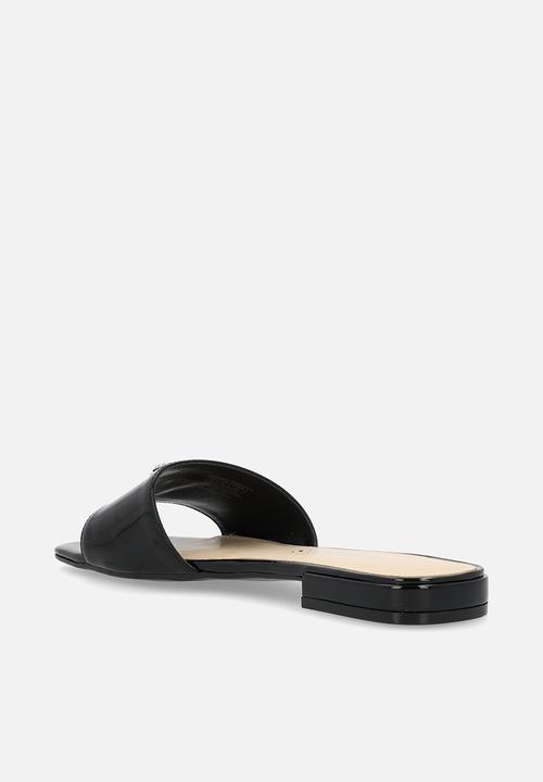 GUESS - Tamsea Slide Premiere - Black