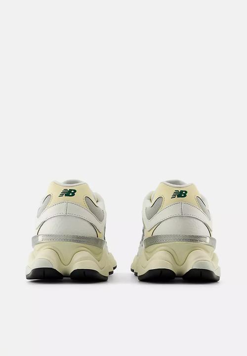 New Balance  - 9060