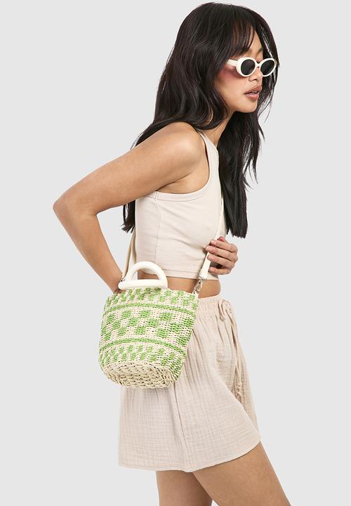 boohoo - Circle Handle Straw Cross Body Bag - Green