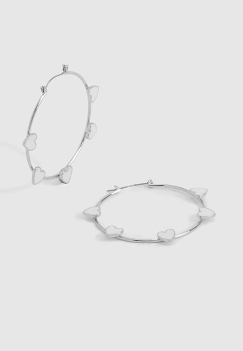 boohoo - White Enamel Scattered Heart Hoop Earring - Silver