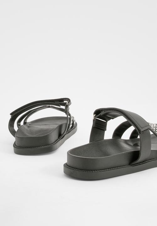 boohoo - Studded Cut Out Detail Sandal
