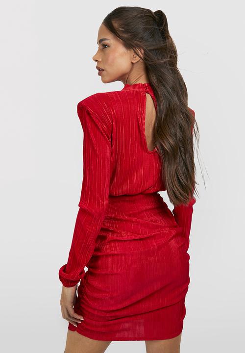 boohoo - High Neck Plisse Bodycon Dress - Red