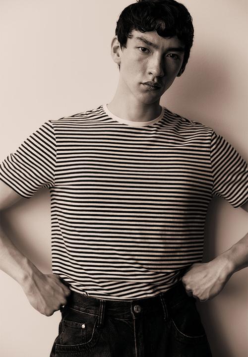 H&M - Slim fit round-necked t-shirt - navy blue