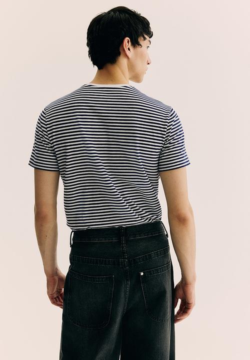 H&M - Slim fit round-necked t-shirt - navy blue