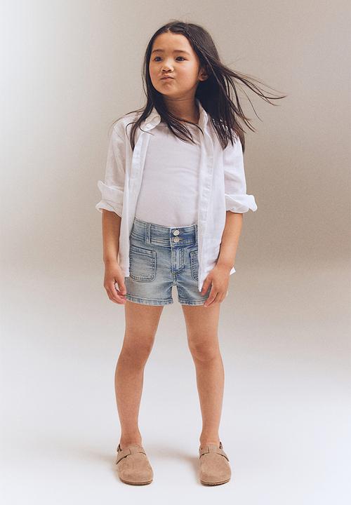 H&M - Denim shorts - light denim blue