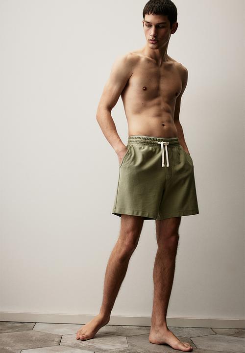 H&M - Regular fit piqué shorts - green