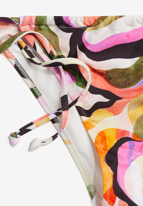 H&M - Tanga bikini bottoms - Cream Patterned
