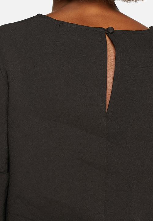The Fifth - Front row top