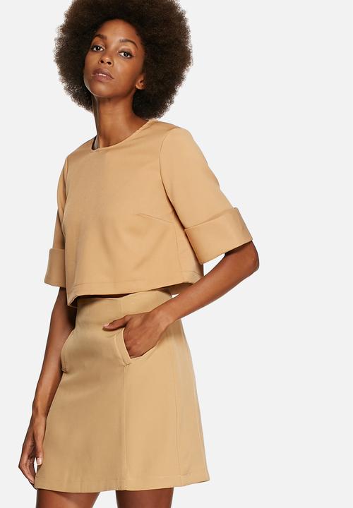 The Fifth - Front row top
