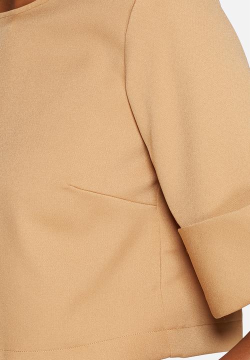 The Fifth - Front row top