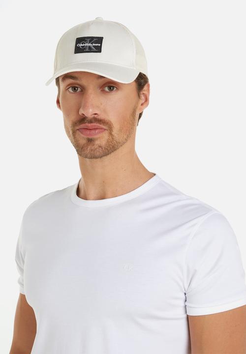 Calvin Klein - Mono logo patch trucker hat - stone